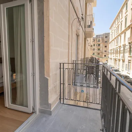 Balluta Bay Seaside By 360 Estates Apartment *