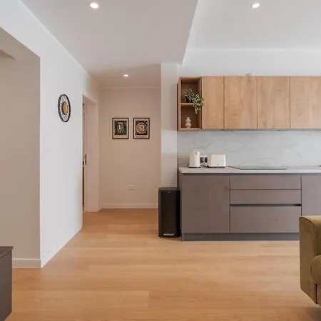 Balluta Bay Seaside By 360 Estates